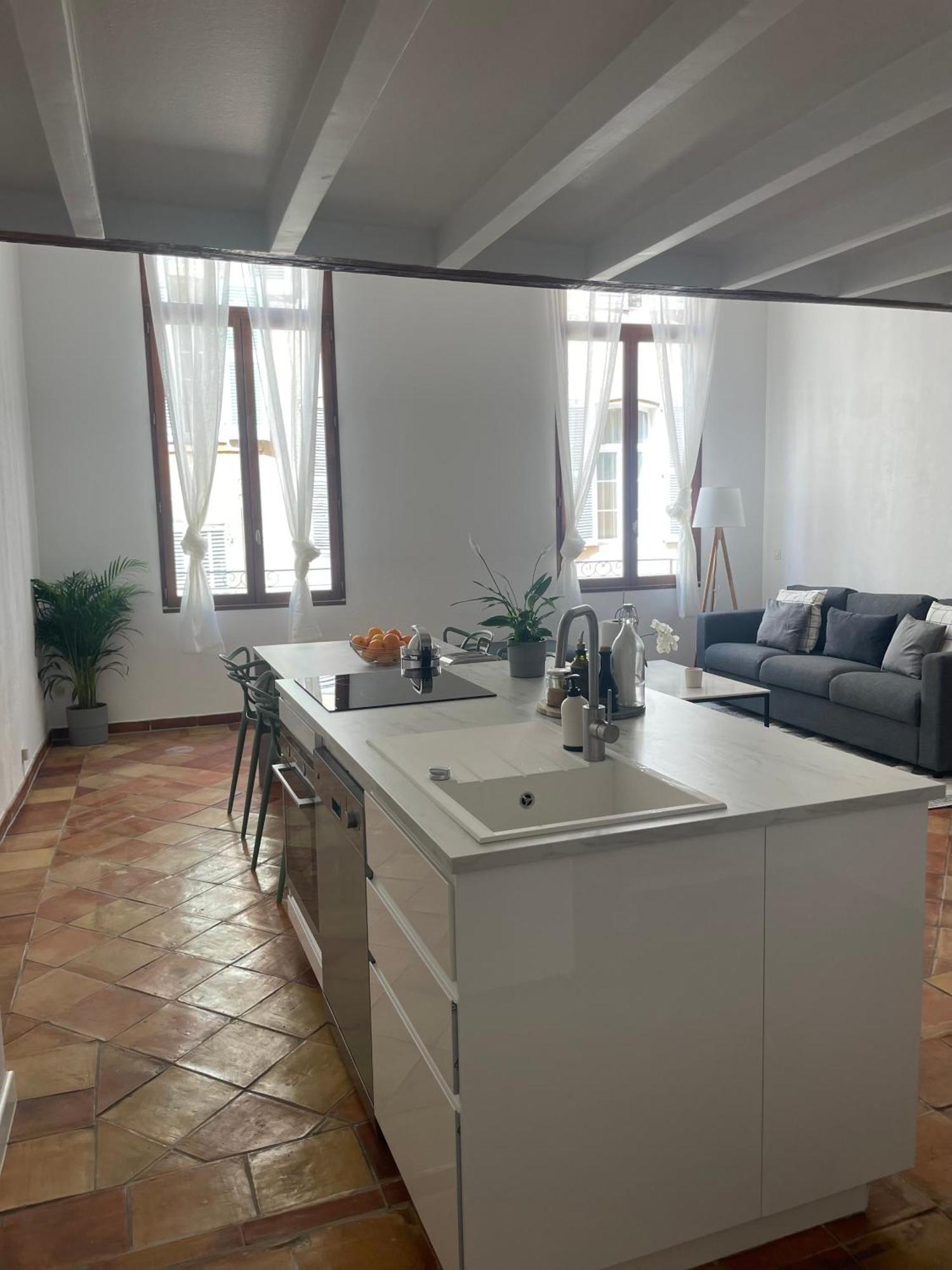 L Authentique - Un Voyage En Provence Apartment เอ็ก-ซอง-โพรวองซ์ ภายนอก รูปภาพ